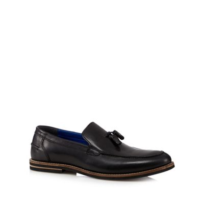 Red Tape Black leather tassel loafers
